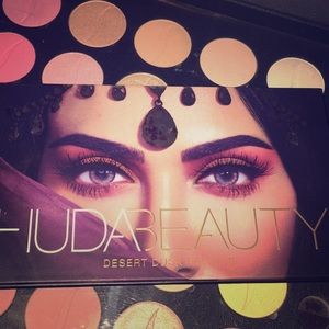 Desert dusk 🌵 HUDA